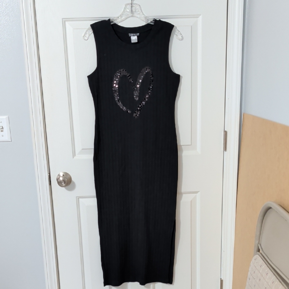 VENUS Black Sleeveless Ribbed Maxi Dress with Sequin Heart